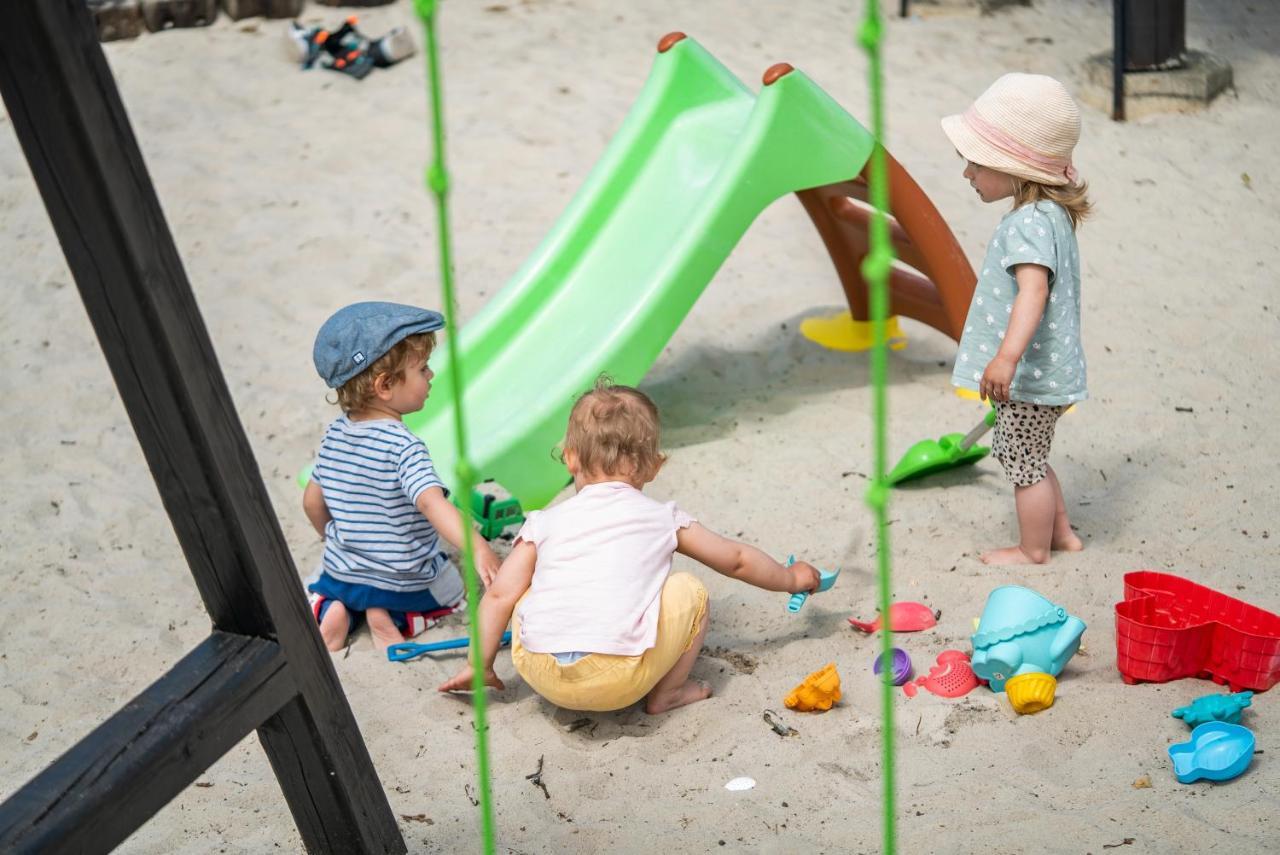 Pod Debami Domki ,Pokoje,Nauka Jazdy Konnej Sarbsk Obok Leby Exteriér fotografie