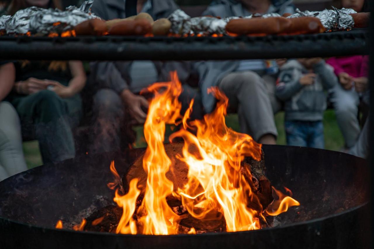Pod Debami Domki ,Pokoje,Nauka Jazdy Konnej Sarbsk Obok Leby Exteriér fotografie