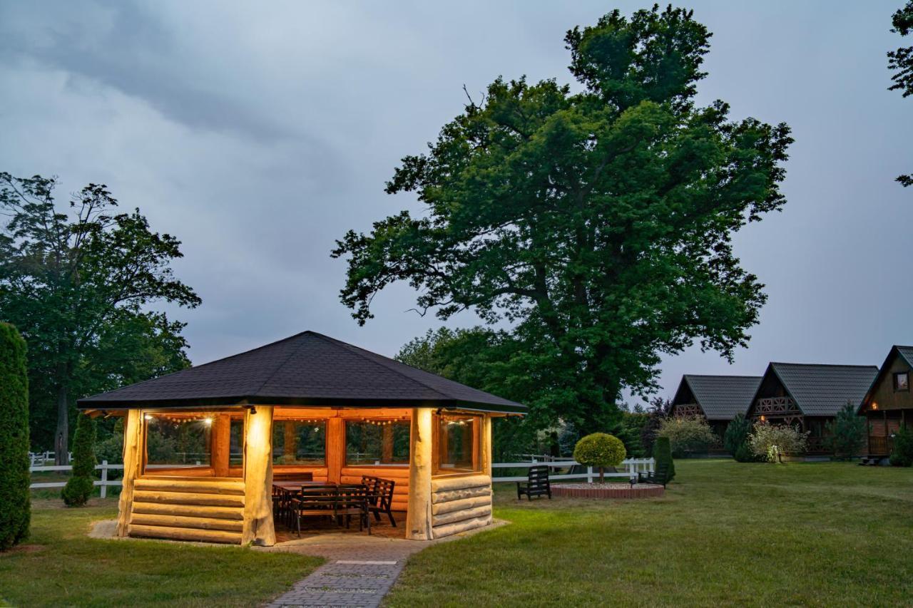 Pod Debami Domki ,Pokoje,Nauka Jazdy Konnej Sarbsk Obok Leby Exteriér fotografie